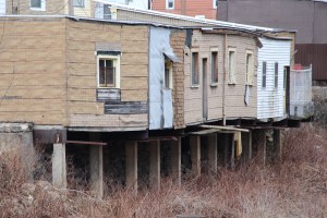 random-photo-homes-garages-over-little-schuylkill-river-tamaqua-2-5-2017-4